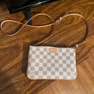 Louis Vuitton purse